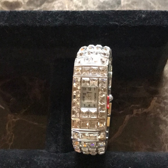 Accessories - Watch with Sparkle